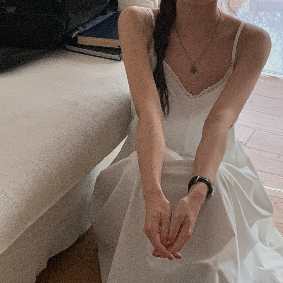 【F60194】韓國法式氣質温柔簡約蕾絲壓褶吊帶洋裝250225