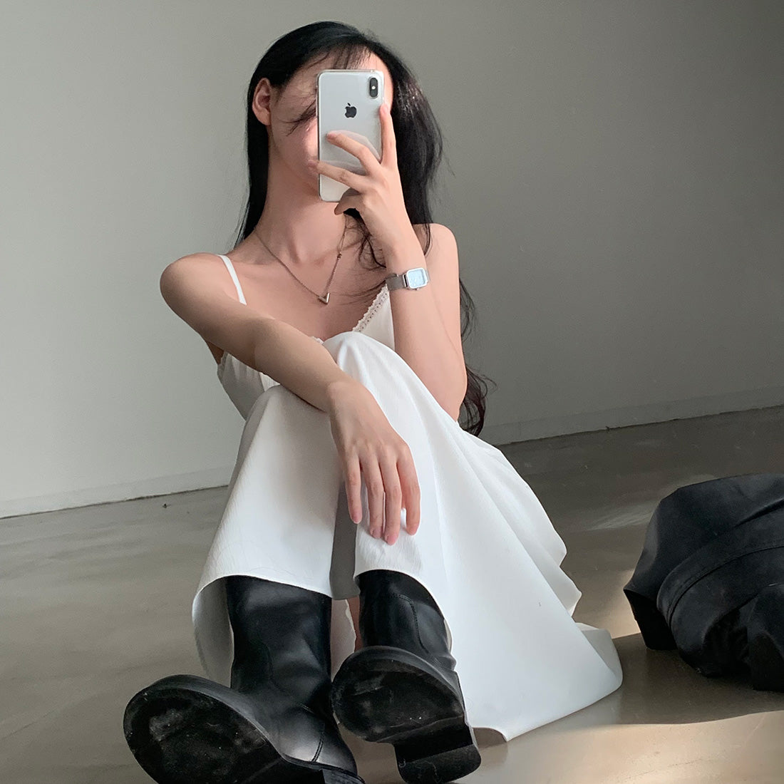 【F60194】韓國法式氣質温柔簡約蕾絲壓褶吊帶洋裝250225
