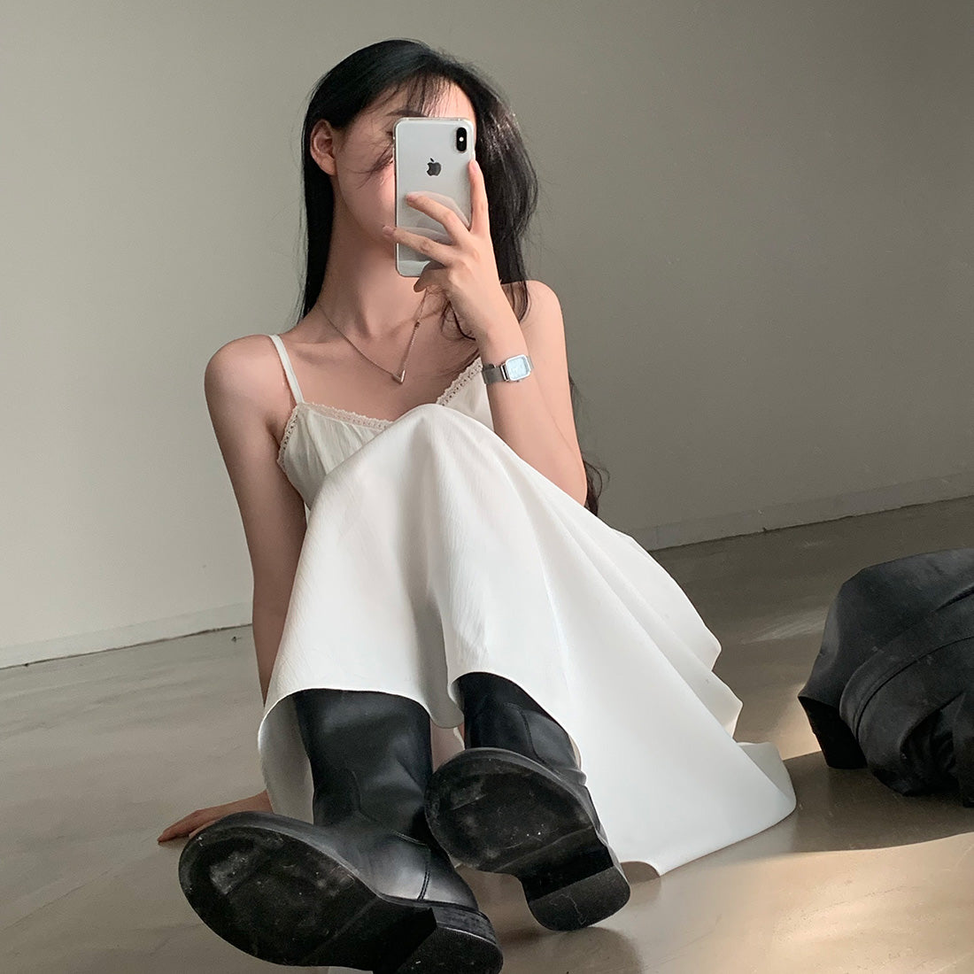 【F60194】韓國法式氣質温柔簡約蕾絲壓褶吊帶洋裝250225