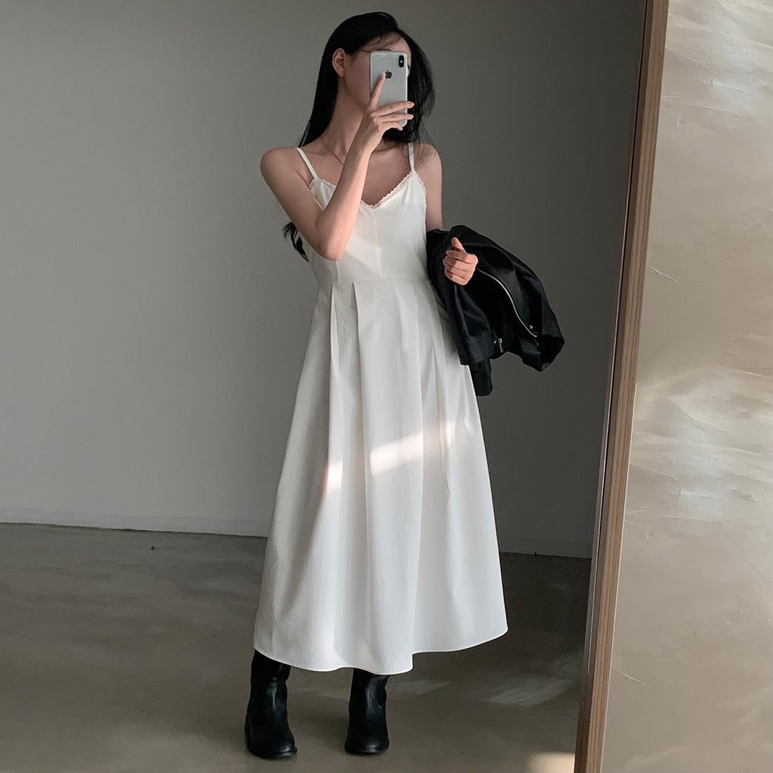 【F60194】韓國法式氣質温柔簡約蕾絲壓褶吊帶洋裝250225