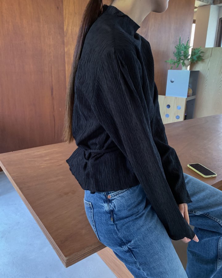 【F034261】法式氣質優雅小立領褶皺上衣250325