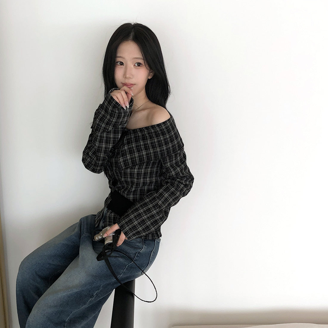 【F60121】實拍法式一字領小眾性感格子襯衫250212