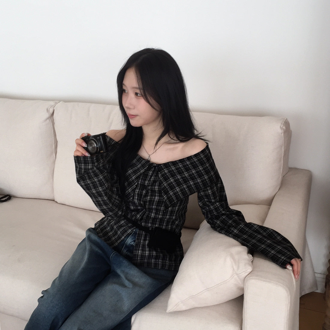 【F60121】實拍法式一字領小眾性感格子襯衫250212