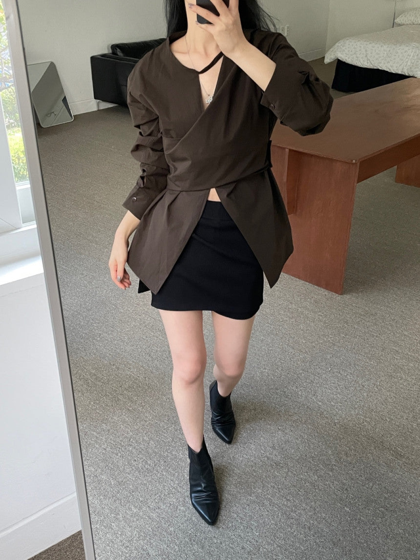 【F034281】春夏韓國設計款不規則鏤空開叉長袖襯衫250325