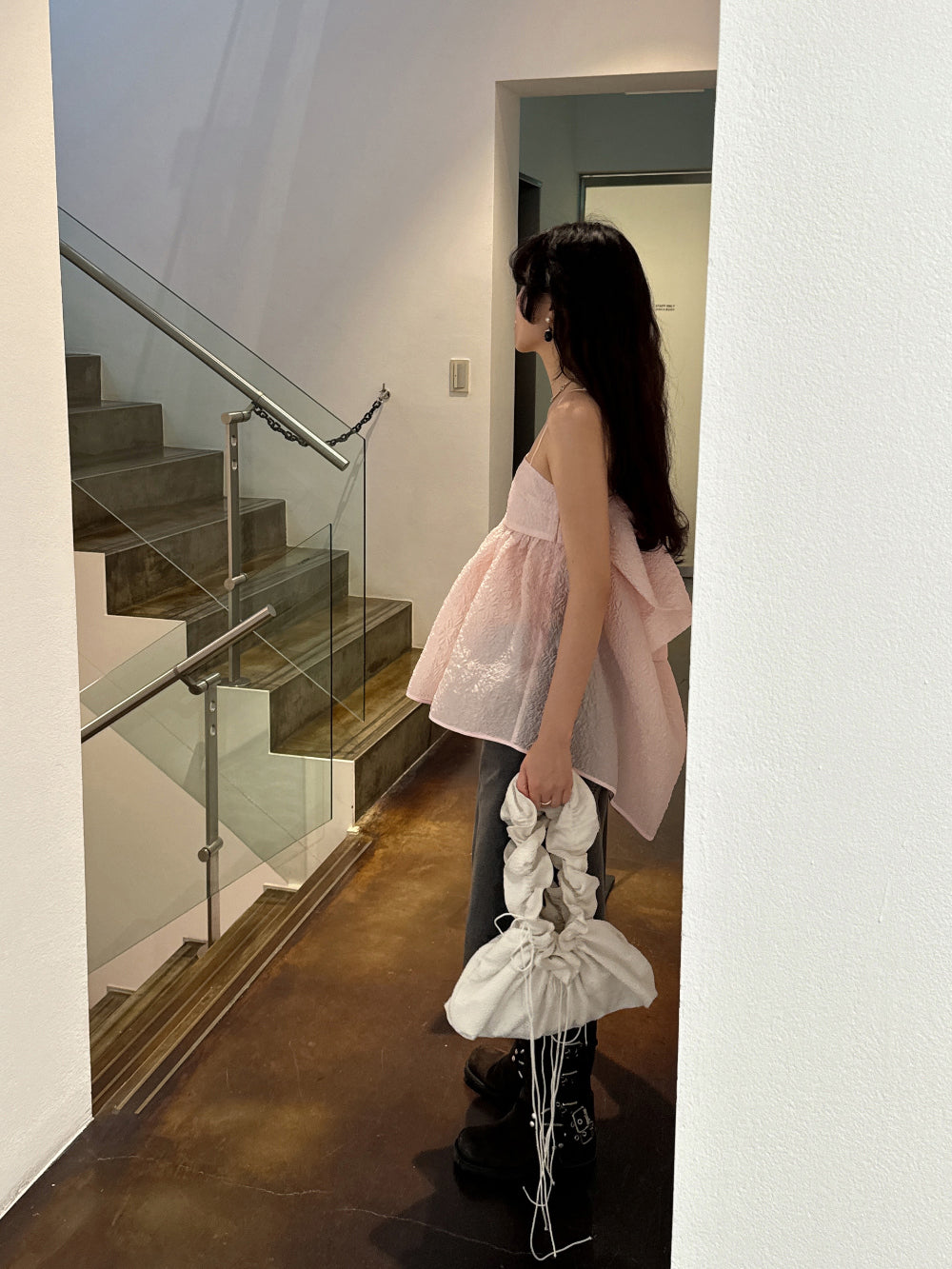 【F60377】實拍韓國設計粉色肌理蝴蝶結吊帶上衣250512
