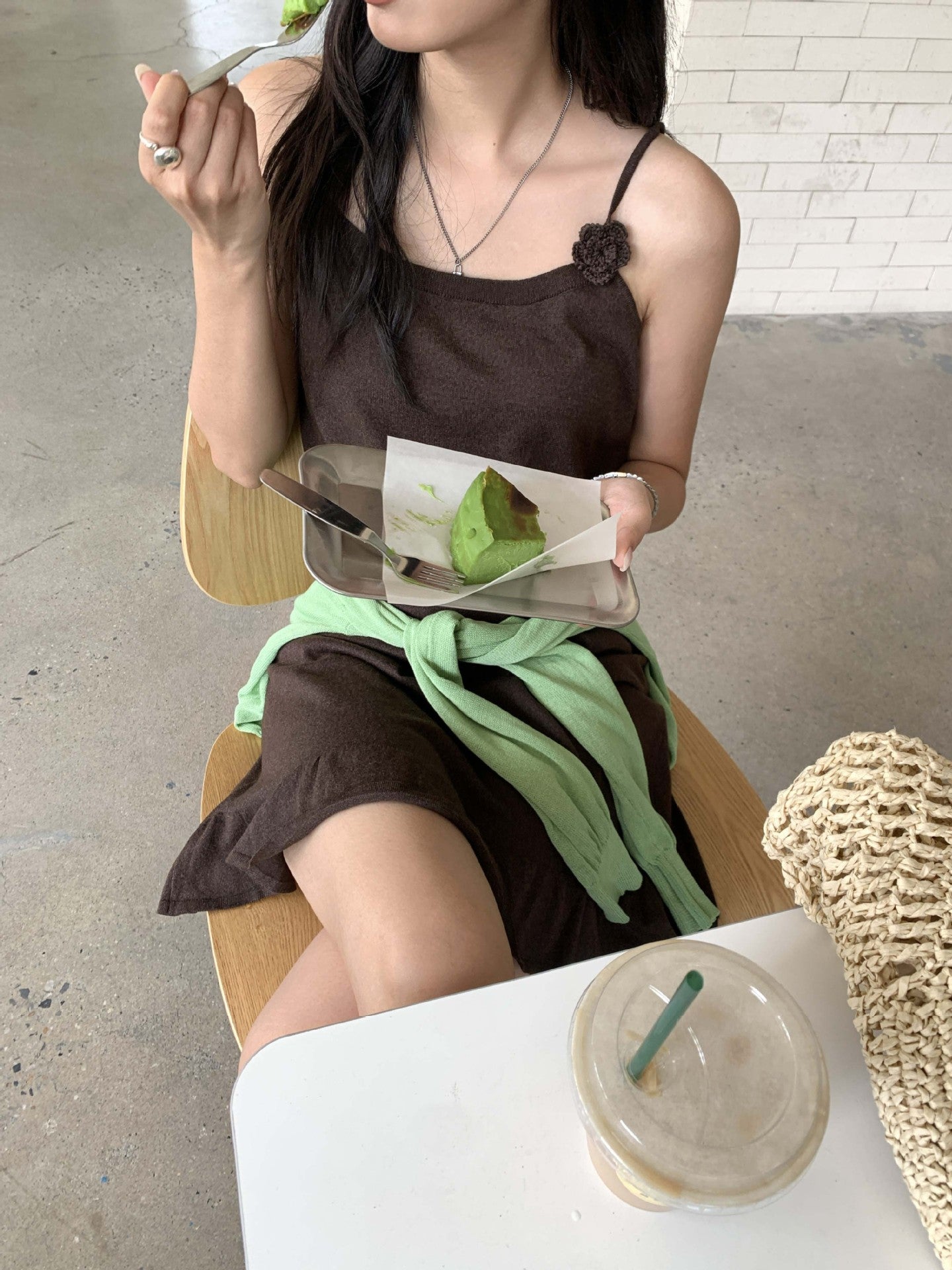 【H5265】實拍夏季甜美手工鉤花吊帶洋裝 雜飾裙襬顯瘦款250520