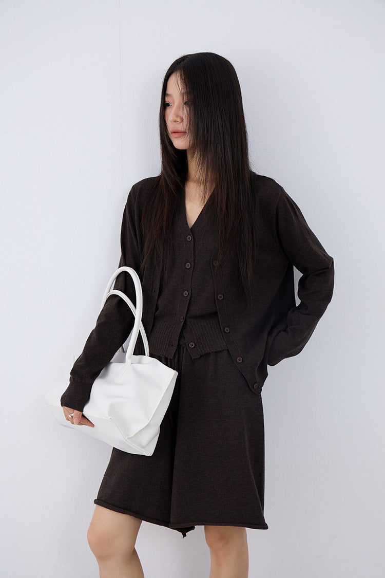 【L3147】實拍初秋掛脖吊帶+開衫外套+短褲針織(含羊毛6%) 250827