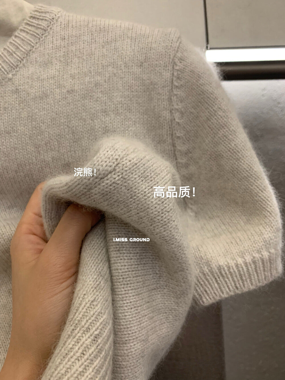 【L991236】實拍高單復古氣質軟糯短袖保暖針織毛衣(浣熊絨30+羊毛10)
250923