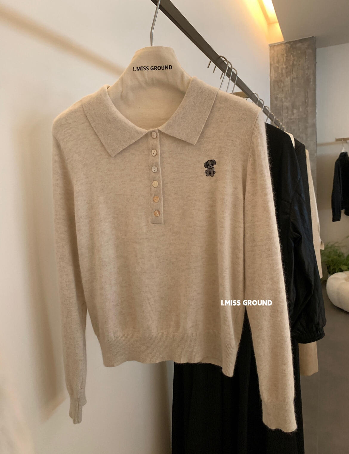 【L0899】實拍秋冬polo領小狗刺繡氣質針織衫(羊羔毛4%+兔絨11%)
250923