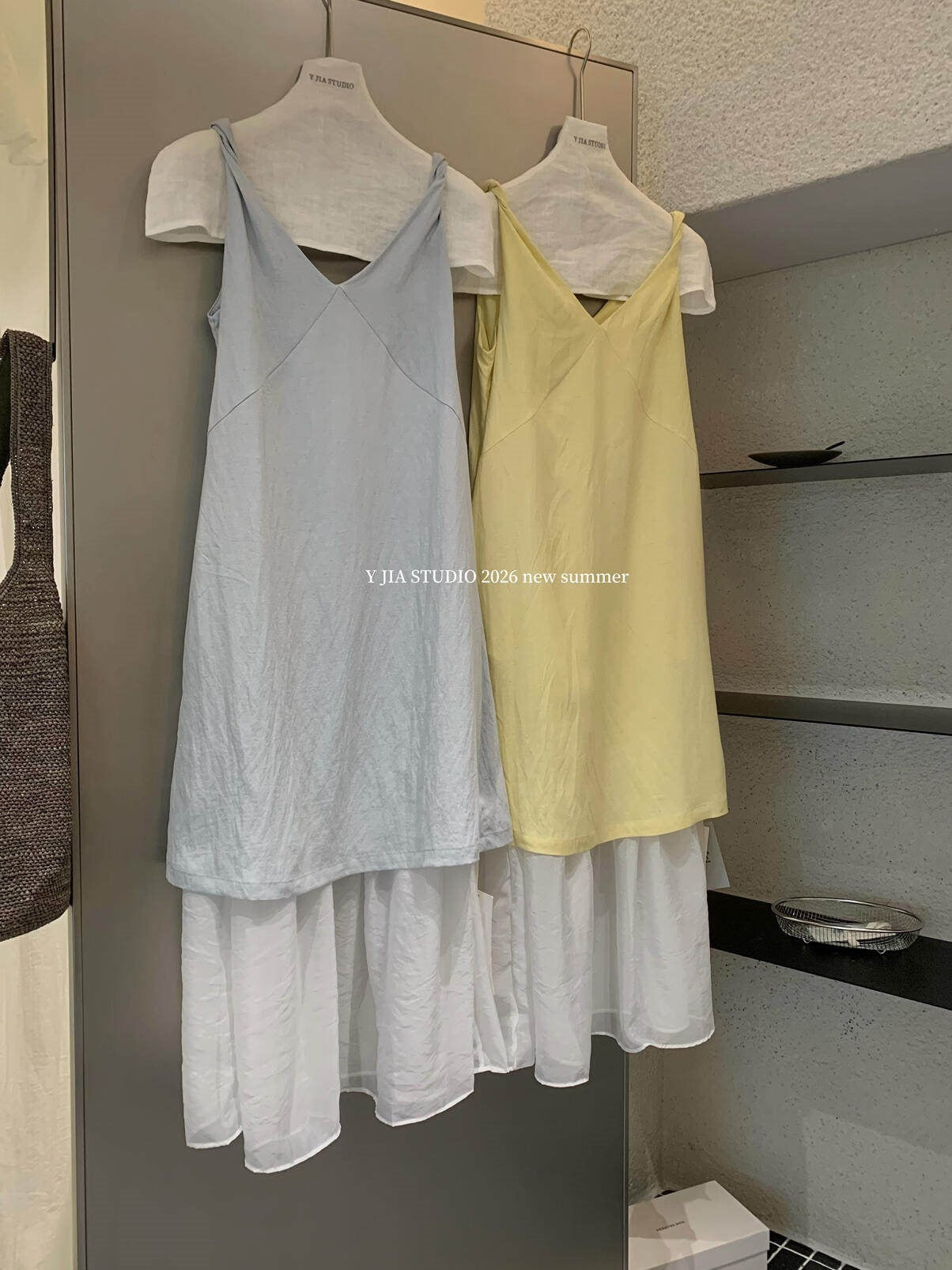 【L7003】Y.JIA韓系簡約休閒風✨百搭寬鬆顯瘦假兩件V領無袖連身洋裝260602