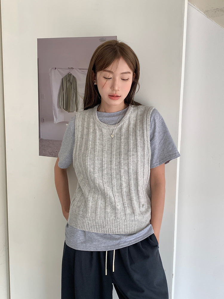 【LD2740】實拍高質感簡約坑條針織背心(羊毛33%)
250908