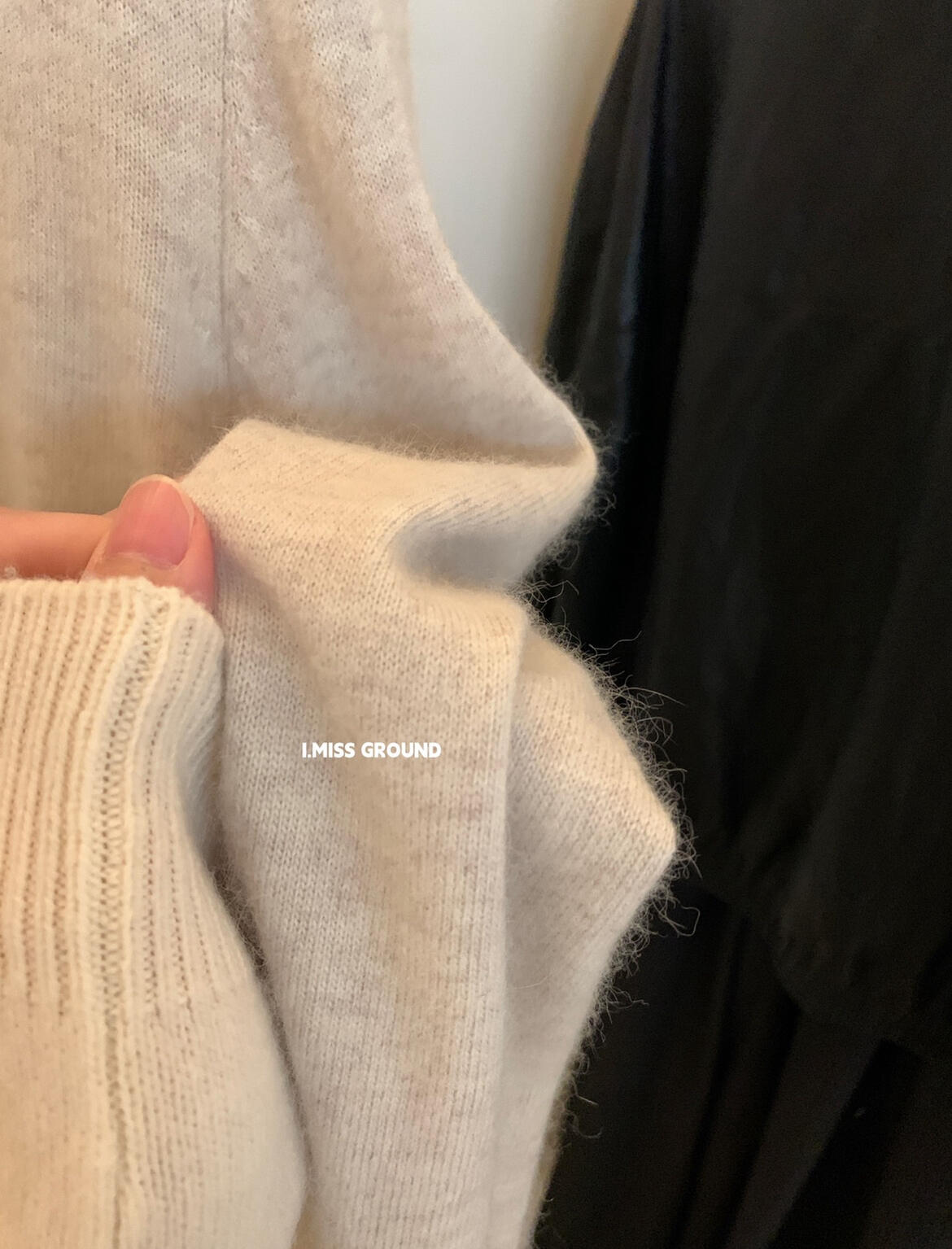【L0899】實拍秋冬polo領小狗刺繡氣質針織衫(羊羔毛4%+兔絨11%)
250923