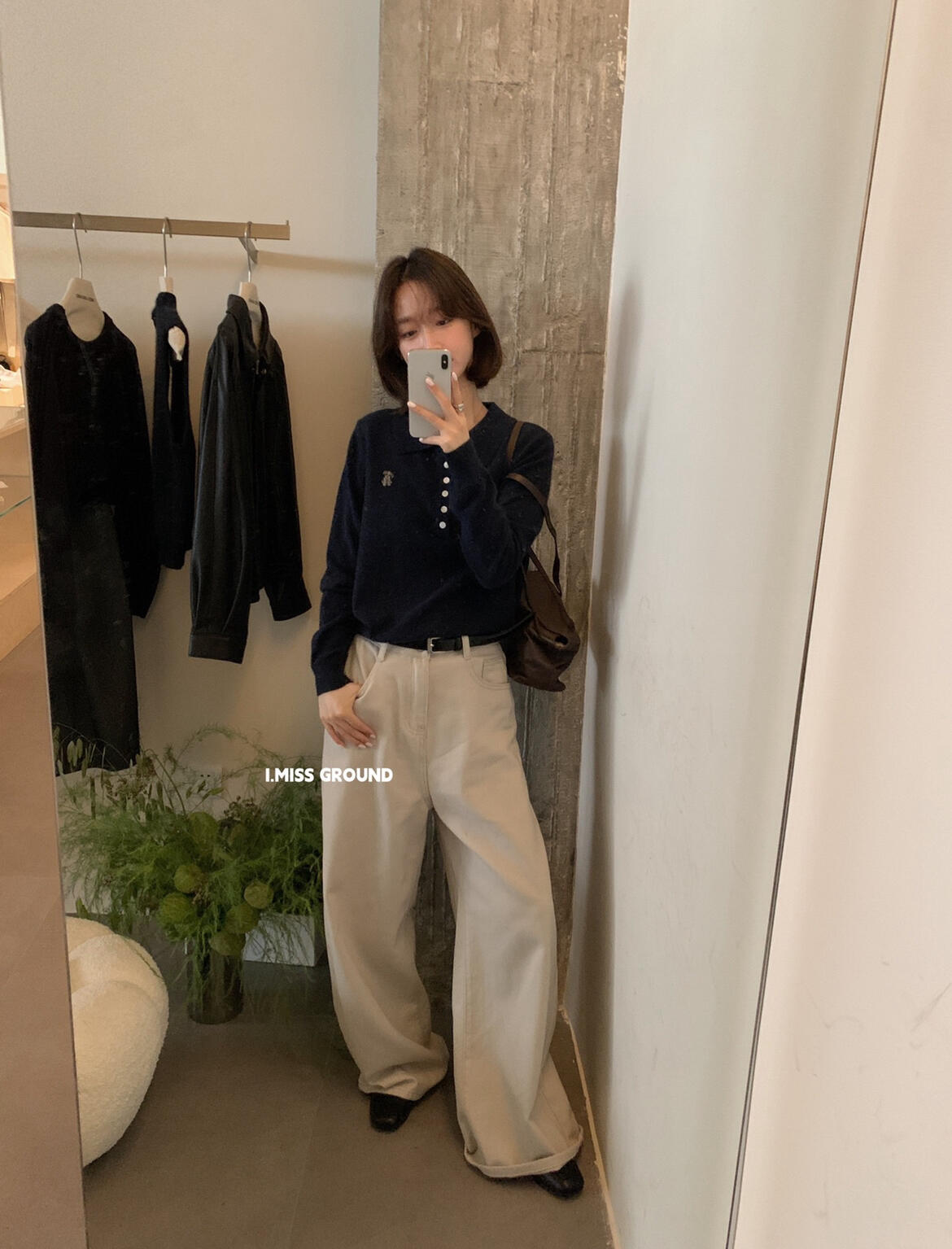 【L0899】實拍秋冬polo領小狗刺繡氣質針織衫(羊羔毛4%+兔絨11%)
250923