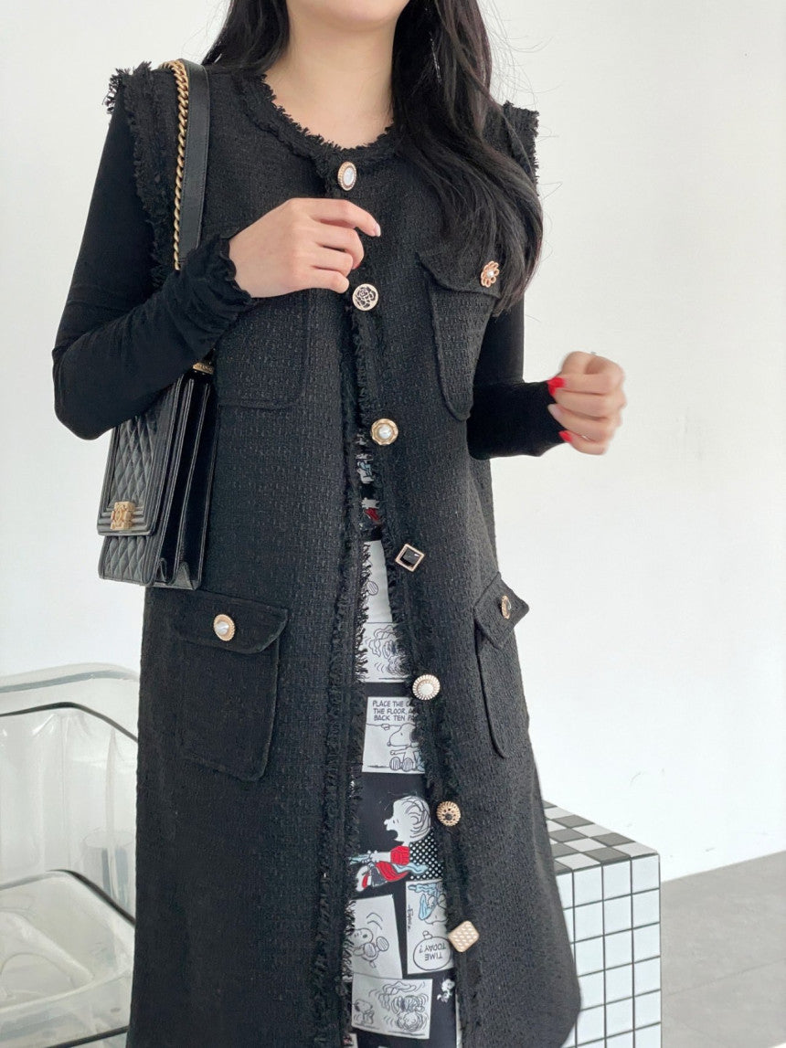 【F10508】韓版穿到春天的小香流蘇毛邊口袋設計長背心外套231030