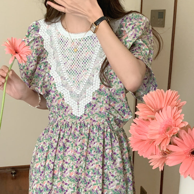 【F60562】氣質溫柔白月光🕊️復古泡泡袖花邊領拼接寬鬆長版連身洋裝260413