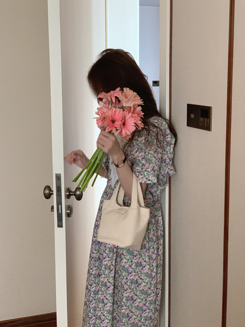 【F60562】氣質溫柔白月光🕊️復古泡泡袖花邊領拼接寬鬆長版連身洋裝260413