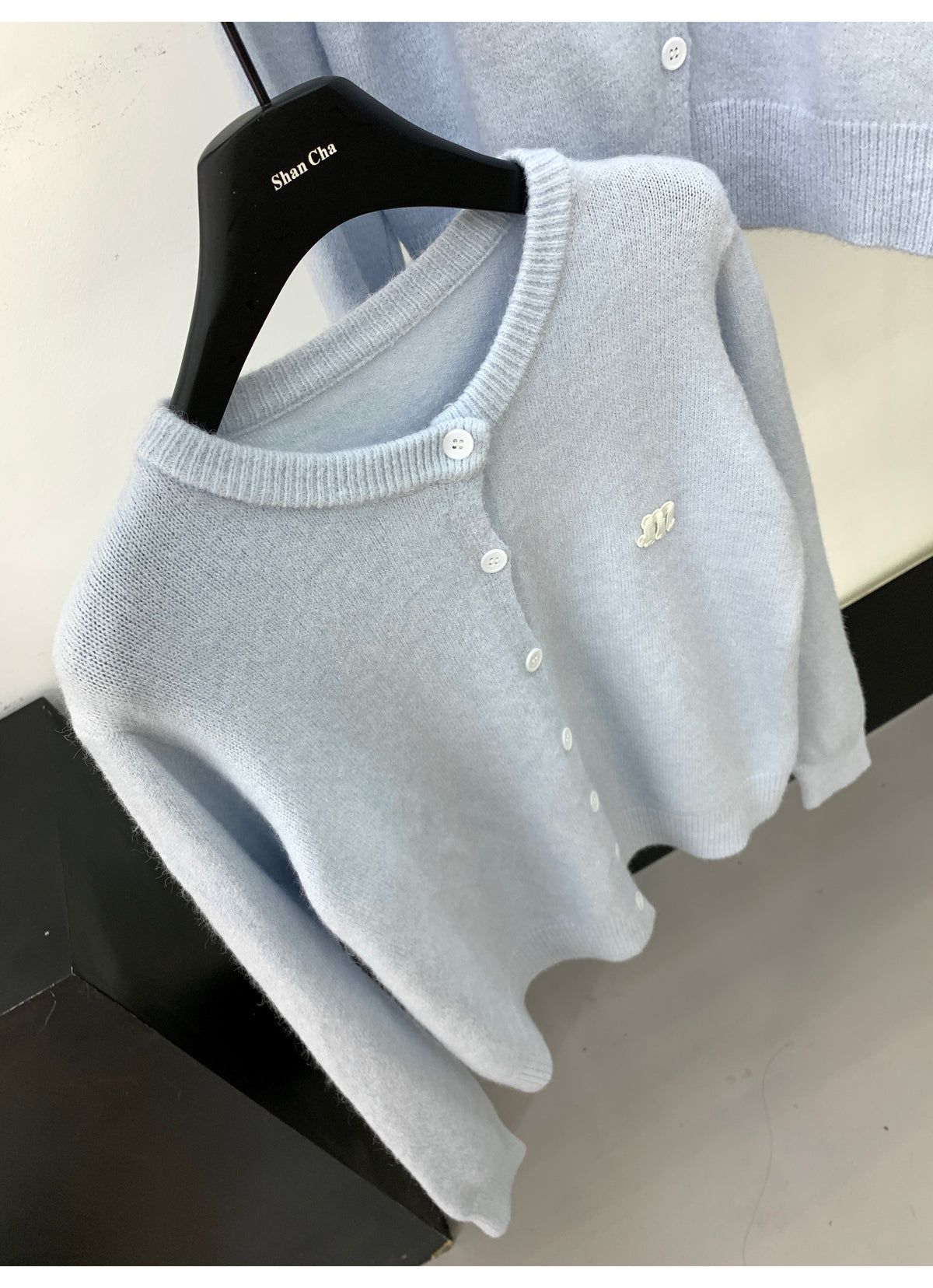【F60798】軟糯簡約・淺藍色短版針織外套261019