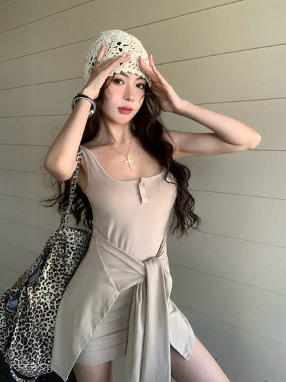 【F60441】實拍夏季辣妹修身假2件顯瘦吊帶洋裝（含胸墊）250609