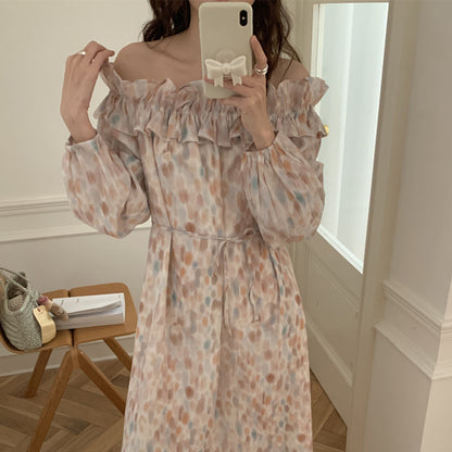 【F60658】夏日入秋度假・一字領荷葉拼接碎花長洋裝260825