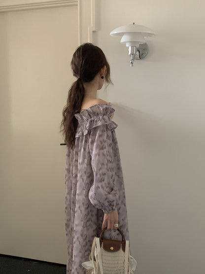【F60658】夏日入秋度假・一字領荷葉拼接碎花長洋裝260825