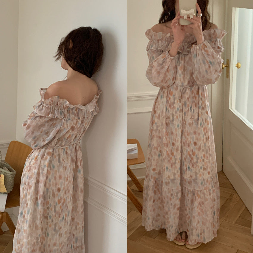 【F60658】夏日入秋度假・一字領荷葉拼接碎花長洋裝260825