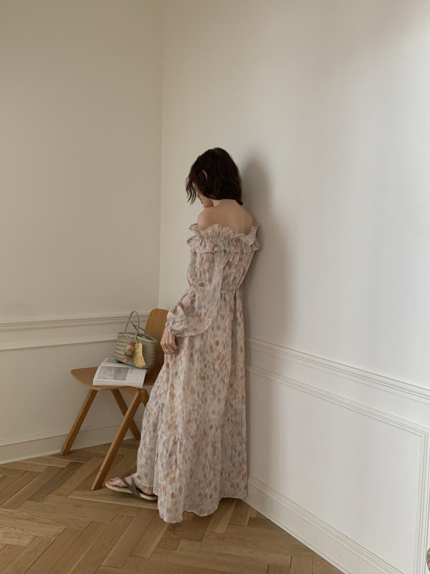 【F60658】夏日入秋度假・一字領荷葉拼接碎花長洋裝260825