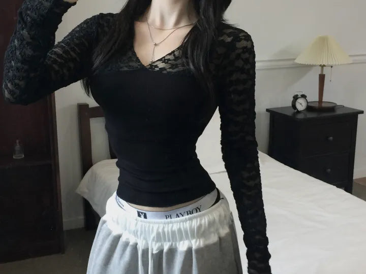 【F60709】法式純慾・V領長袖蕾絲內搭上衣260914