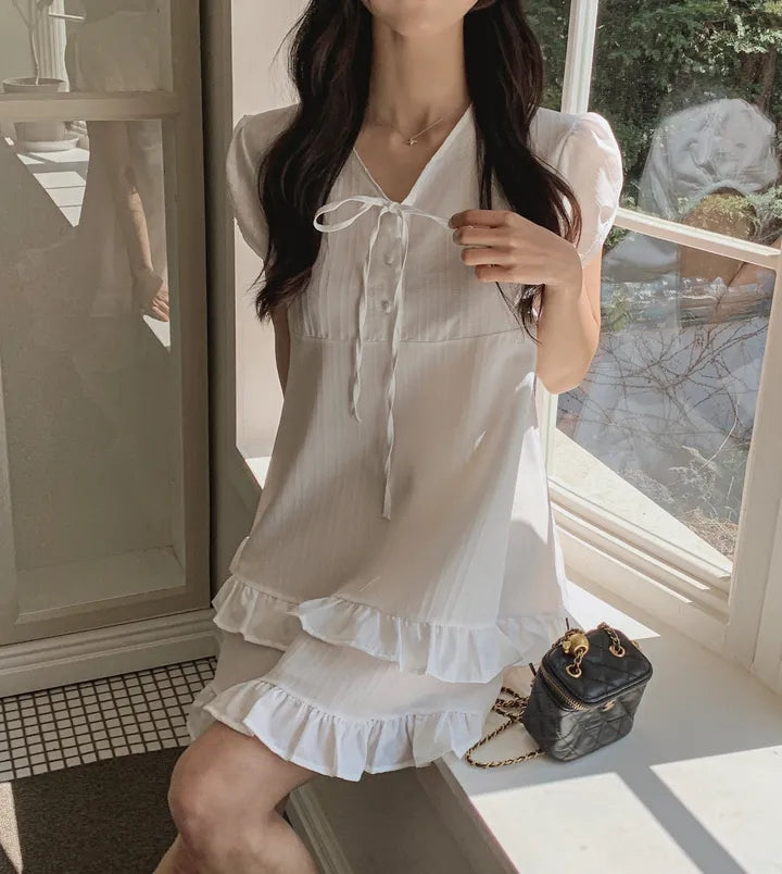【F60627】小隻女專屬甜美🤍溫柔雙層荷葉邊綁帶半開領連身洋裝260609