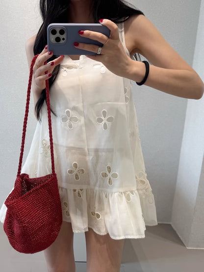 【F60677】復古浪漫・鏤空鉤花背心洋裝 (附細肩帶內搭)260825