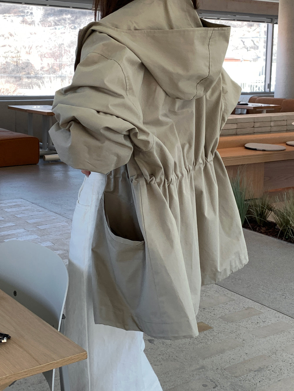 【F60684】率性時尚・連帽縮腰夾克風衣外套260825
