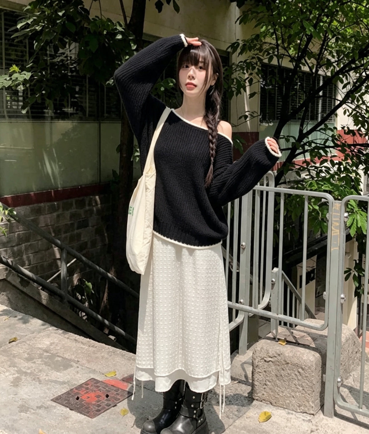 【F60714】學院風率性・拼色露肩寬鬆針織毛衣260914