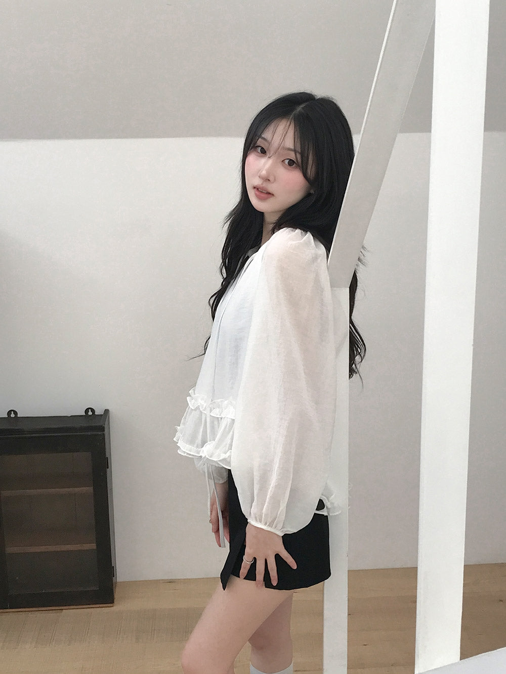 【F60723】法式溫柔・木耳邊綁帶寬鬆慵懶長袖襯衫260928