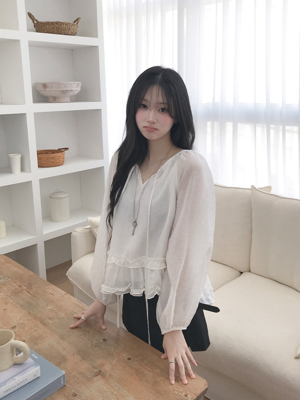 【F60723】法式溫柔・木耳邊綁帶寬鬆慵懶長袖襯衫260928