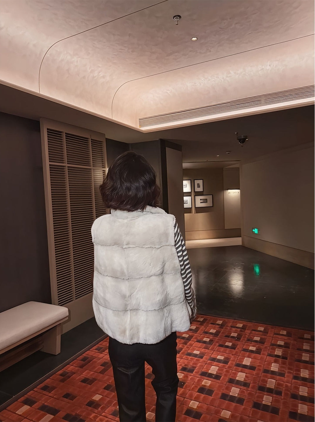 【F60761】韓系輕熟・毛絨斗篷式背心外套261012