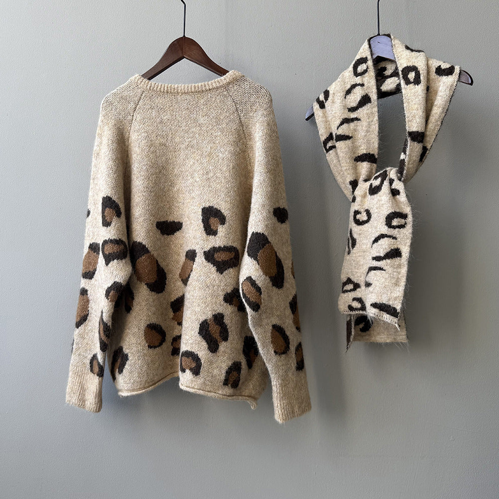 【YP2598】 實拍秋冬慵懶豹紋開衫毛衣+圍巾（含羊毛3%)251023