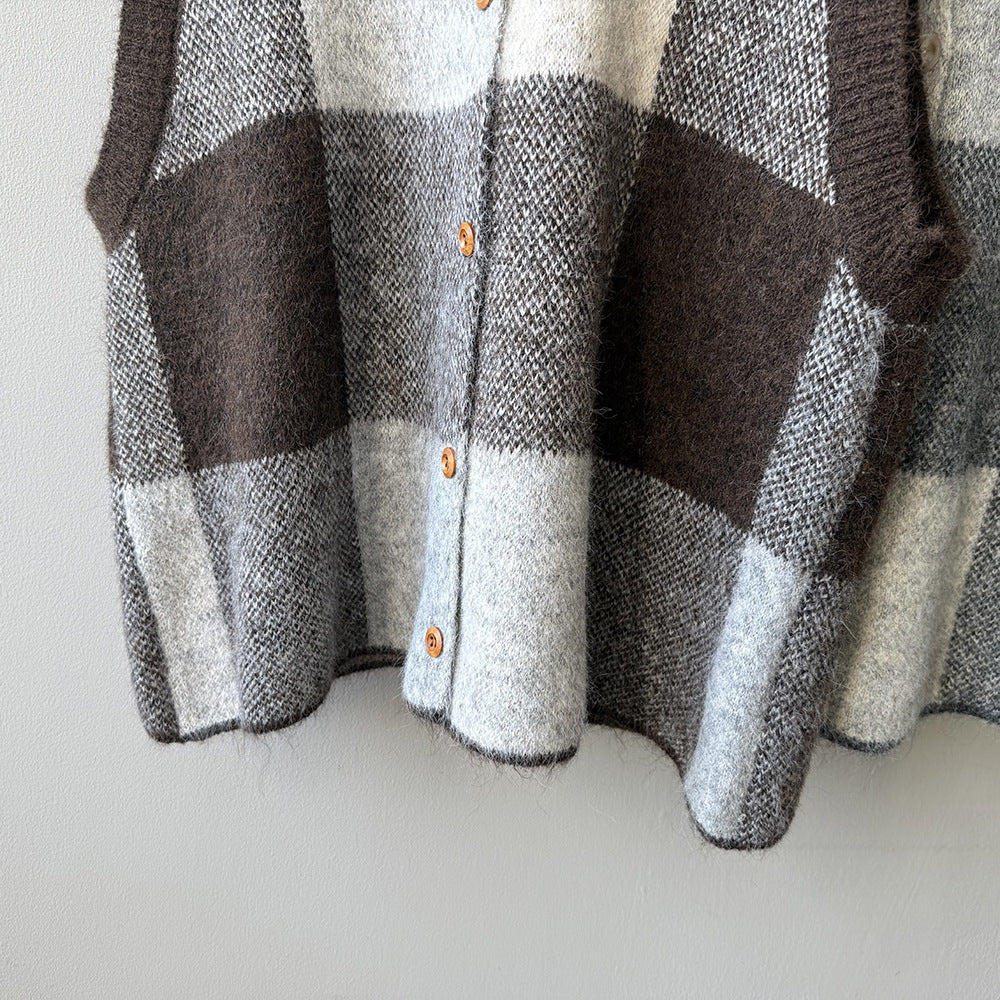 【YP2576】 實拍日系復古格子針織馬甲(含羊毛3%) 251023