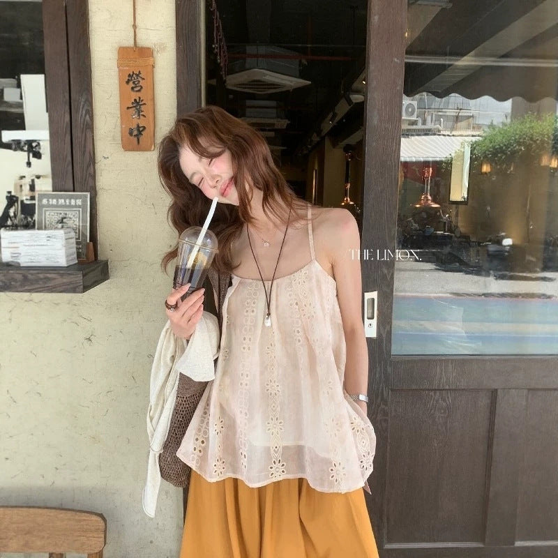 【L10690】夏日精緻女孩✨時髦鏤空刺繡工藝百搭休閒細肩帶上衣260511