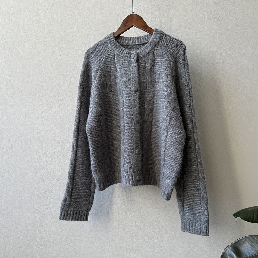 【YP2556】實拍微甜圓領包扣麻花針織外套251023