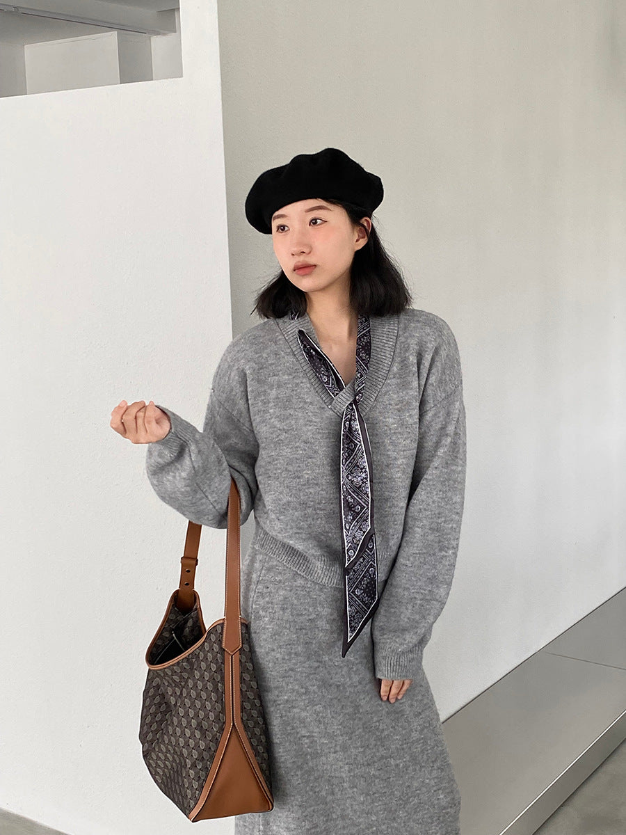 【cim823】實拍韓系軟糯短版針織毛衣+絲巾+針織長裙251030