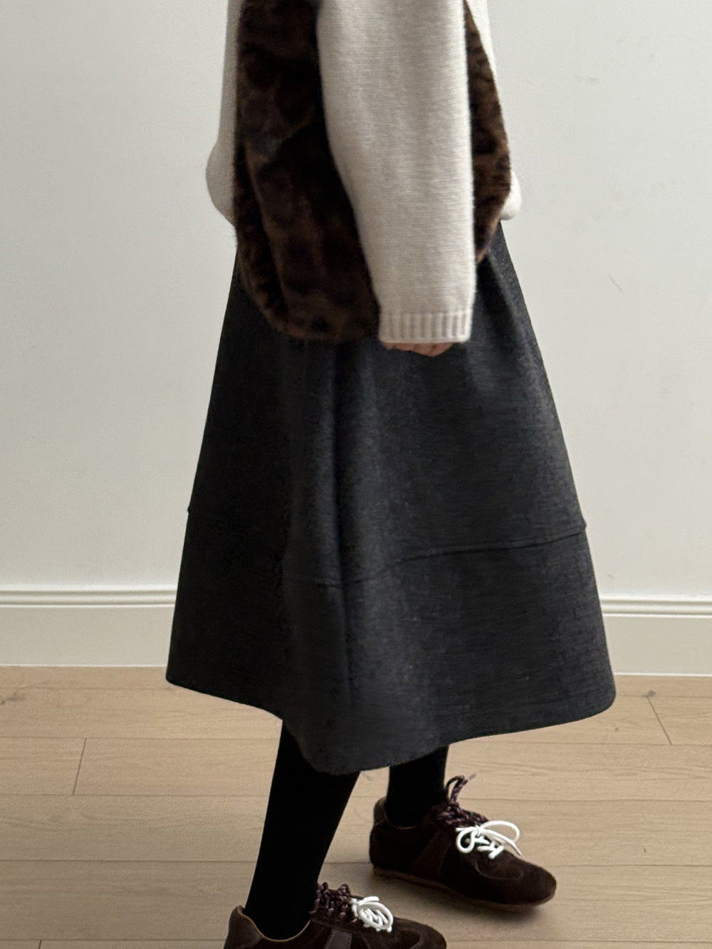 【Y8076】實拍氣質羊毛30%毛呢微花苞傘裙251201