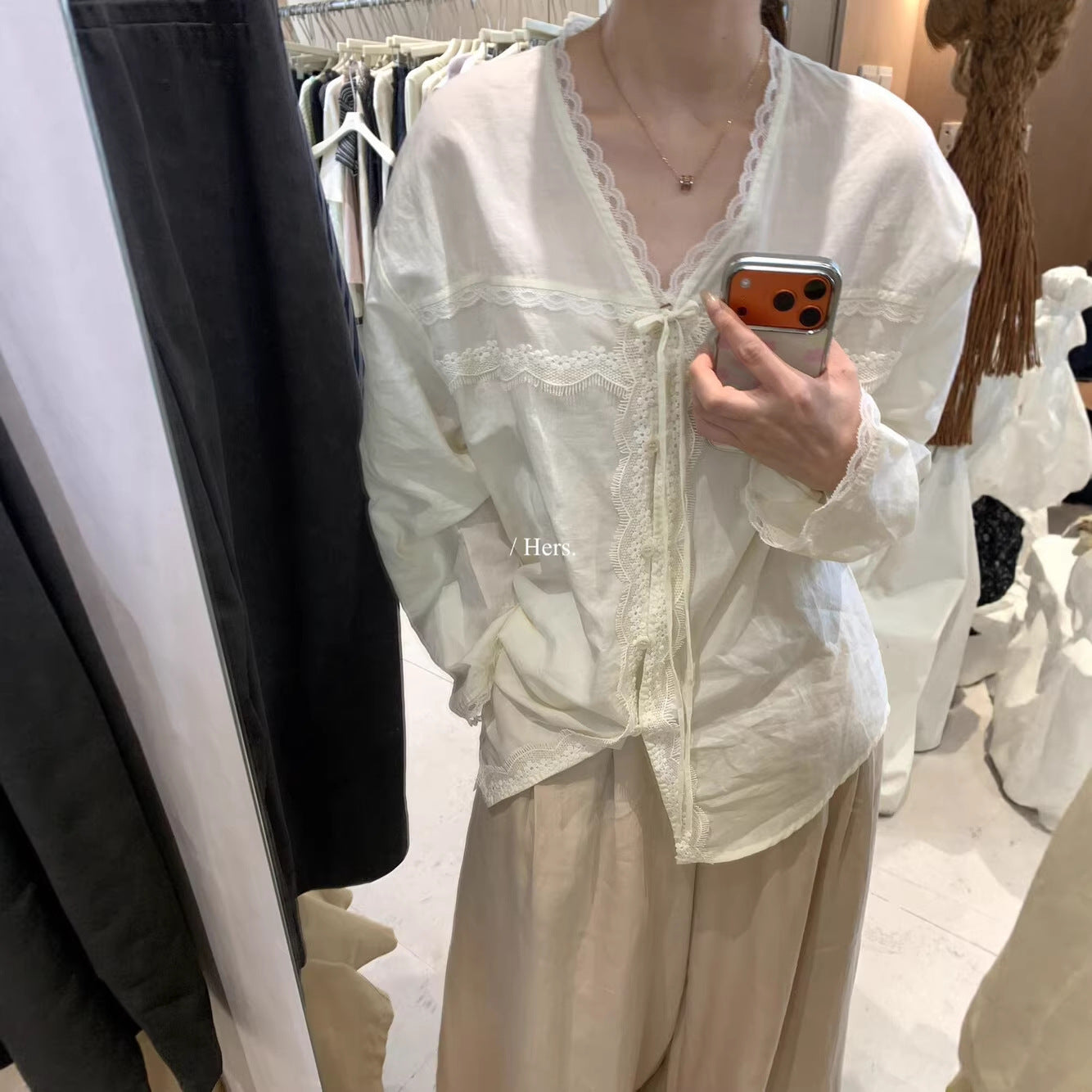 【L80322】Hers法式溫柔度假風🌸百搭顯瘦綁帶V領長袖襯衫260323