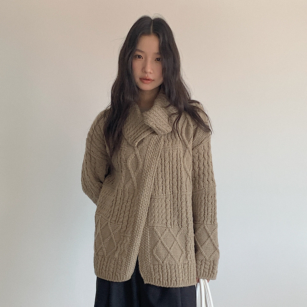 【LD3297】實拍復古立體厚實絞花大翻領毛衣外套251103