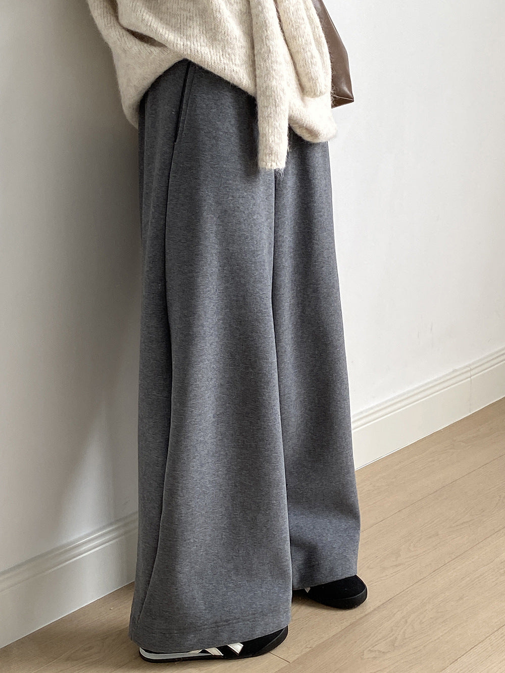 【Y82672】 實拍簡約寬鬆加絨保暖闊腿衛褲251023