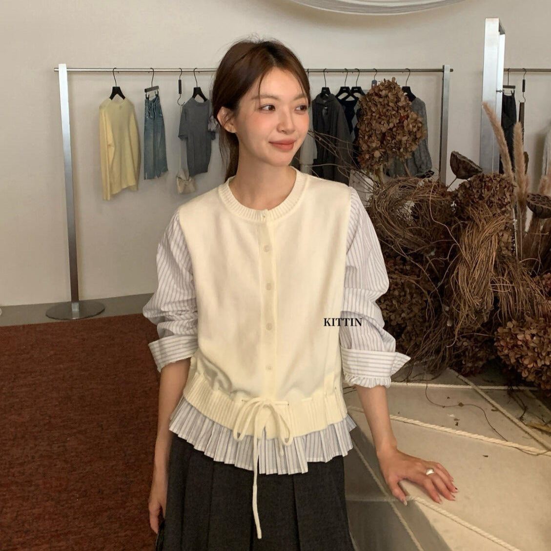 【LKG11229】KITTIN知性通勤・假兩件襯衫袖拼接針織小外套 (附綁帶)260921