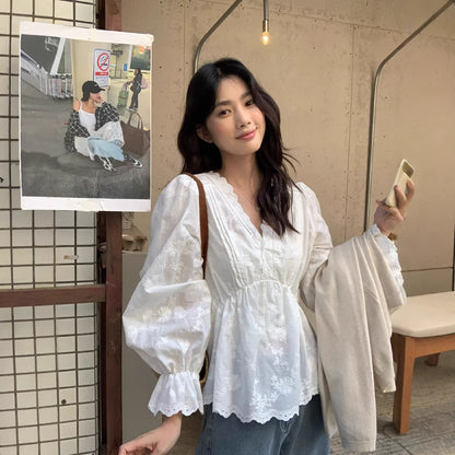 【L10108】實拍檸檬家法式少女感仙氣🌸重工V領刺繡設計泡泡袖白色襯衫260330
