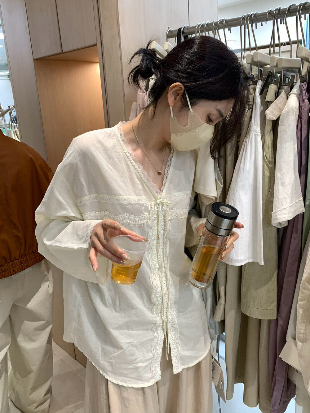 【L80322】Hers法式溫柔度假風🌸百搭顯瘦綁帶V領長袖襯衫260323