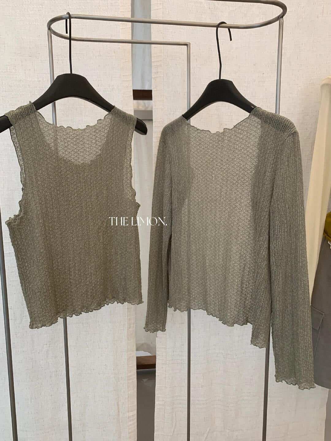 【L11075】檸檬秋季新品時髦肌理感木耳邊長袖小外套+背心兩件套裝260728