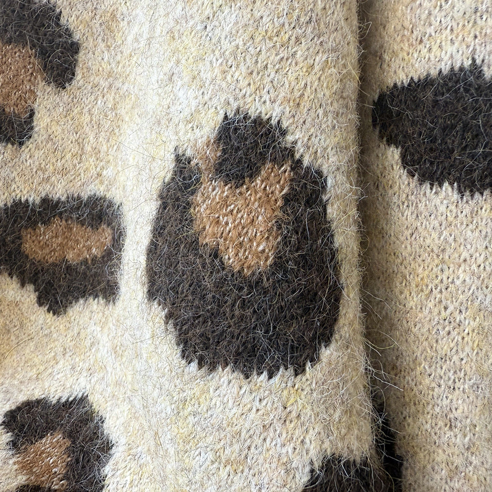 【YP2598】 實拍秋冬慵懶豹紋開衫毛衣+圍巾（含羊毛3%)251023