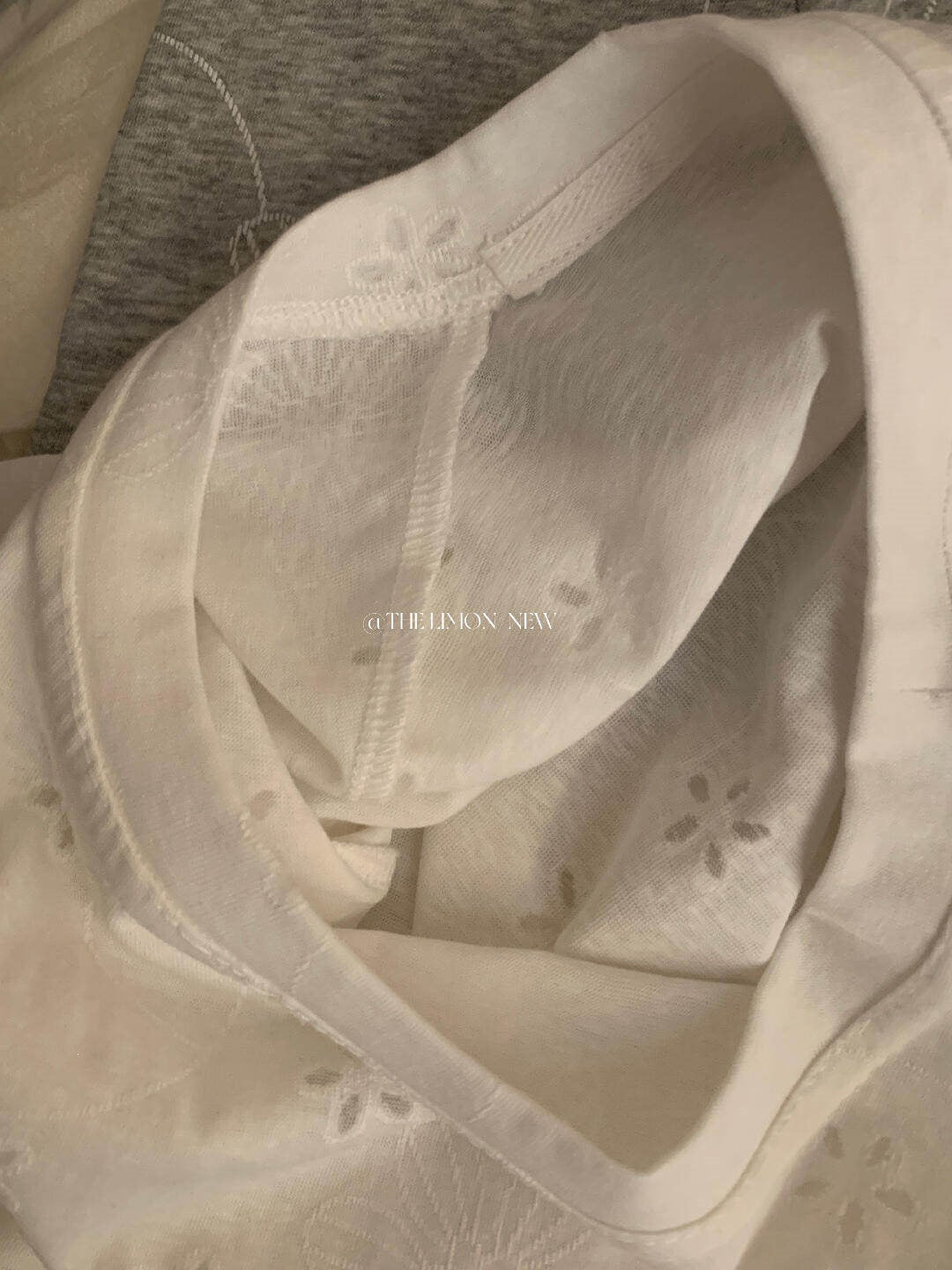 【L10650】韓系簡約日常☁️質感提花刺繡百搭寬鬆顯瘦圓領短袖T恤

260518