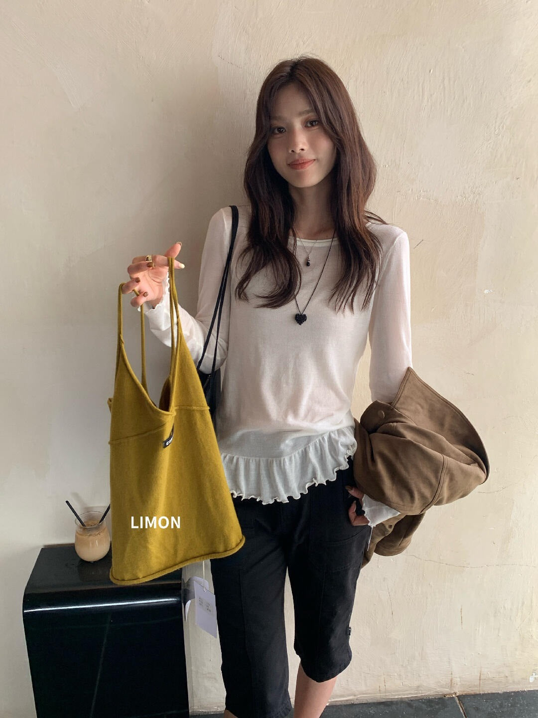 【LT371】檸檬家溫柔細節・天絲木耳邊圓領修身針織衫260909